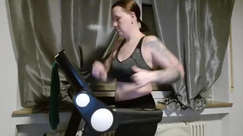 Snapshot of wetgerman2 chatting on 5, 2, 2025 Wetgerman online show from 5, 2, 2025