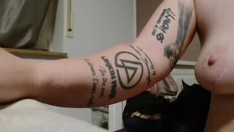 Snapshot of wetgerman2 chatting on 5, 2, 2025 Wetgerman online show from 5, 2, 2025