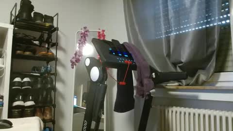 Snapshot of wetgerman2 chatting on 10, 2, 2025 Wetgerman online show from 10, 2, 2025