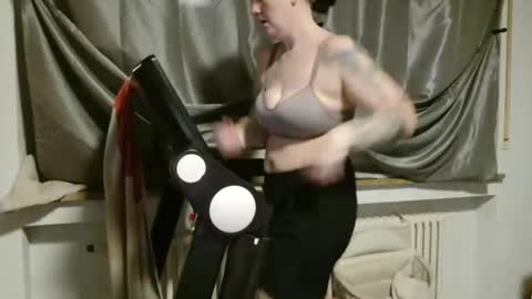 Snapshot of wetgerman2 chatting on 5, 3, 2025 Wetgerman online show from 5, 3, 2025