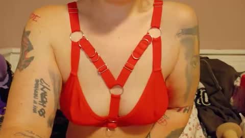 Snapshot of wetgerman2 chatting on 22, 10, 2025 Wetgerman online show from 22, 10, 2025