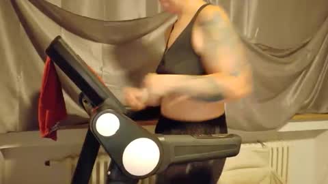 Snapshot of wetgerman2 chatting on 5, 11, 2025 Wetgerman online show from 5, 11, 2025