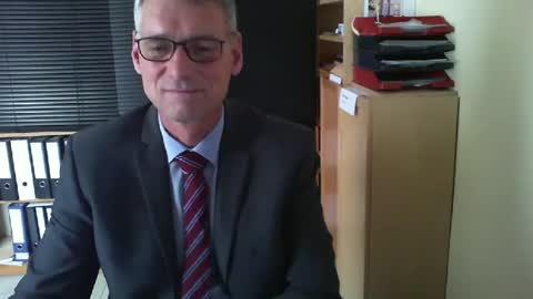 Snapshot of wetsuitedman chatting on 26, 6, 2026 Franz online show from 26, 6, 2026