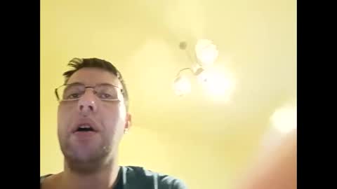 Snapshot of whatwouldyouliketosee chatting on 26, 1, 2025 stoffy online show from 26, 1, 2025