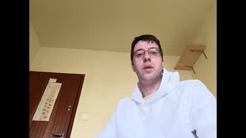 Snapshot of whatwouldyouliketosee chatting on 19, 2, 2025 stoffy online show from 19, 2, 2025