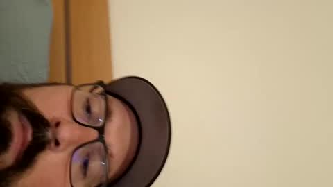 wheely19871606 online show from 11, 3, 2025