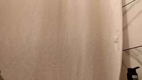 Snapshot of whichamajigger1 chatting on 1, 11, 2025 whichamajigger1 online show from 1, 11, 2025