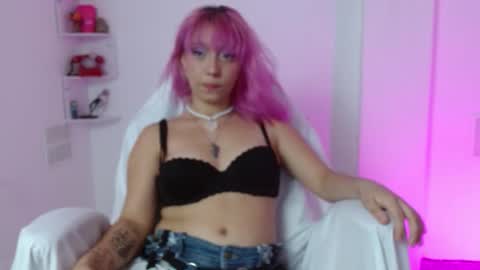 Snapshot of whineth chatting on 18, 11, 2025 whineth online show from 18, 11, 2025