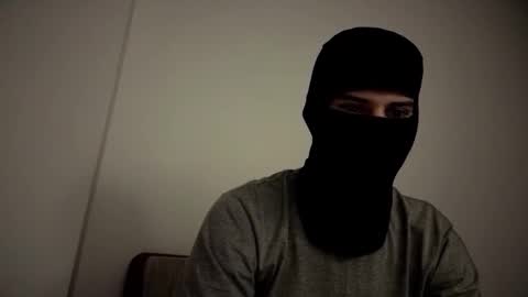 whispero_o online show from 20, 12, 2025