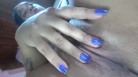 white_sexy_ online show from 10, 2, 2025