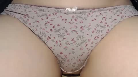 Snapshot of whiteapsara chatting on 11, 11, 2025 Love online show from 11, 11, 2025