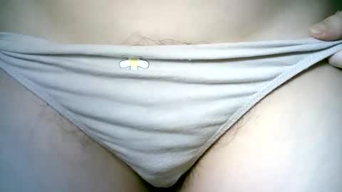 Snapshot of whiteapsara chatting on 10, 1, 2026 Love online show from 10, 1, 2026