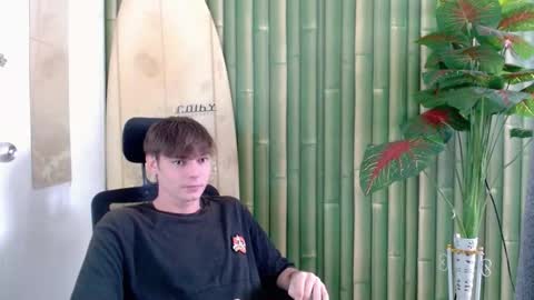 Snapshot of whiteboyinasia chatting on 19, 9, 2025 Christian online show from 19, 9, 2025