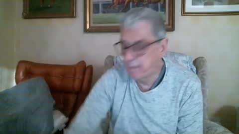 whitebriefs009 online show from 13, 1, 2025