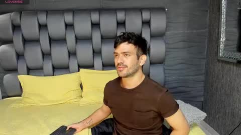 Dylan white online show from 25, 2, 2025