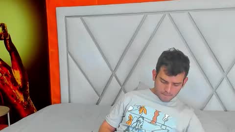 Dylan white online show from 30, 9, 2025