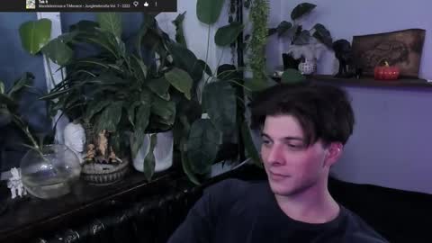 Gus online show from 12, 11, 2025