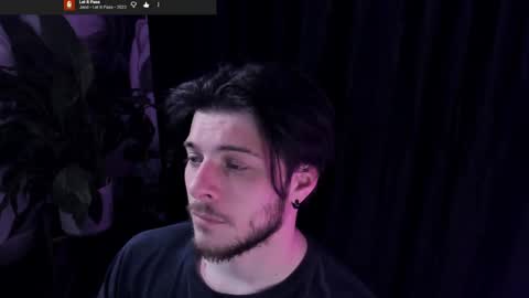 Snapshot of whiteegrimm chatting on 29, 4, 2026 Gus online show from 29, 4, 2026