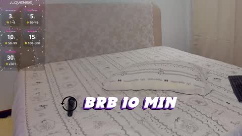 whitehelenn online show from 25, 2, 2026