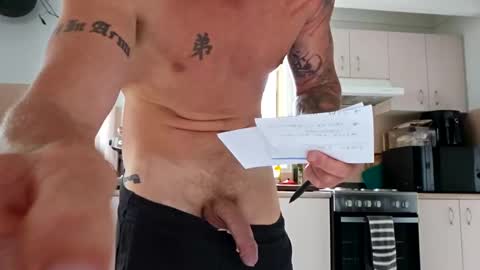 whitehung87 online show from 1, 1, 2025