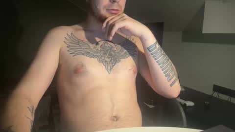 Snapshot of whitespirit47 chatting on 30, 1, 2025 BiSlutyBoy online show from 30, 1, 2025
