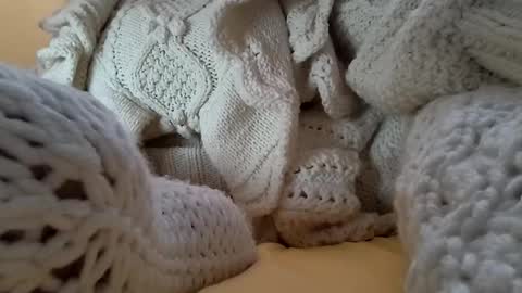 whitesweater online show from 2, 2, 2026