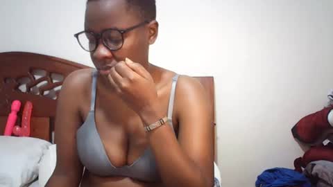 whitney_ly online show from 4, 8, 2026