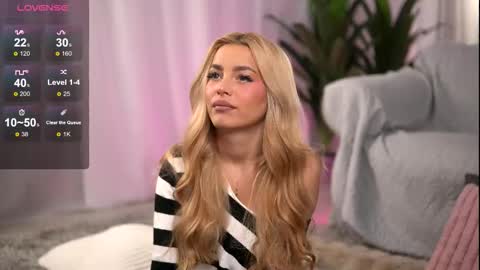 Snapshot of whitneyandrews chatting on 3, 12, 2025 whitneyandrews online show from 3, 12, 2025