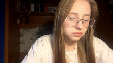 Vicky online show from 6, 4, 2026