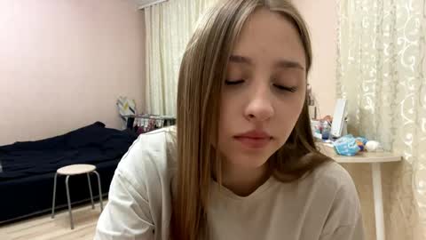 Vicky online show from 22, 4, 2026