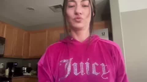 iamwhitneyoc online show from 17, 3, 2026