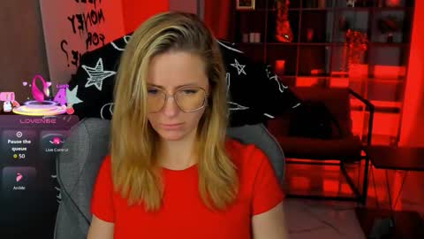 Snapshot of whitneypunnch chatting on 3, 2, 2026 whitneypunnch online show from 3, 2, 2026