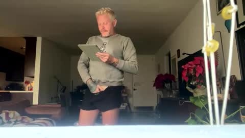 whoawerowhoa online show from 23, 11, 2025