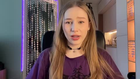 Alisa online show from 10, 1, 2025