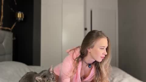 Alice online show from 23, 11, 2025