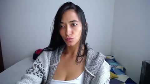 Snapshot of wifhot chatting on 21, 4, 2026 Ilauren online show from 21, 4, 2026