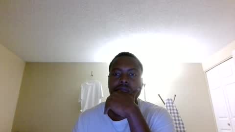 Snapshot of wikiman015 chatting on 7, 8, 2026 wikiki online show from 7, 8, 2026