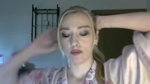 Alina online show from 4, 3, 2025