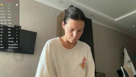 Mia online show from 11, 9, 2025