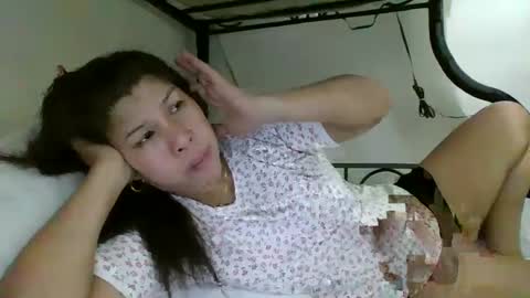 WildChick online show from 3, 2, 2025