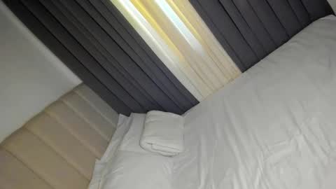 CHRISTINE online show from 22, 2, 2025