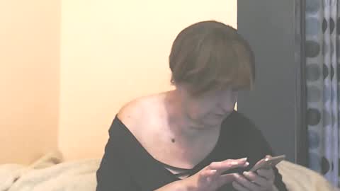 WildRedCat online show from 11, 11, 2025