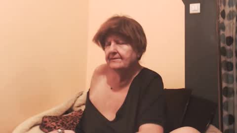 Snapshot of wildredcat chatting on 30, 5, 2026 WildRedCat online show from 30, 5, 2026