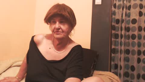 Snapshot of wildredcat chatting on 21, 6, 2026 WildRedCat online show from 21, 6, 2026