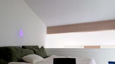 Snapshot of wildrobjr9 chatting on 3, 12, 2025 RobBangz online show from 3, 12, 2025