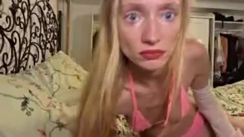Willa Meadows online show from 25, 6, 2026