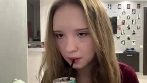 Olivia online show from 18, 12, 2025