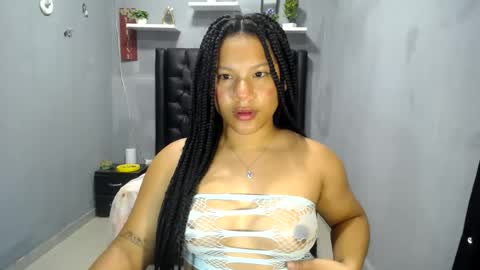Snapshot of willowsweett chatting on 16, 7, 2026 WIllow online show from 16, 7, 2026
