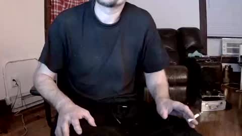 Snapshot of willydogg83 chatting on 10, 11, 2025 willydogg83 online show from 10, 11, 2025