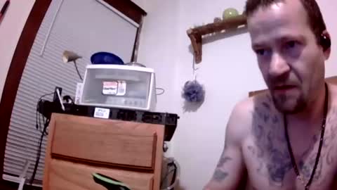Snapshot of willydogg83 chatting on 1, 4, 2026 willydogg83 online show from 1, 4, 2026